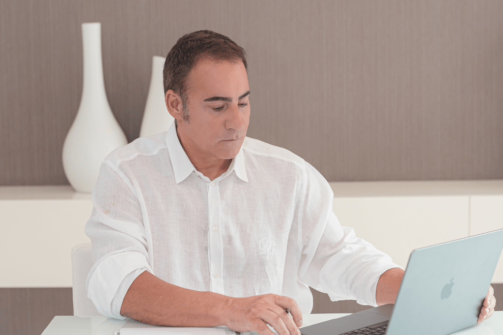 “A alta rentabilidade e a lucratividade são vantagens para investir em imóveis de luxo”, avalia Adalberto&nbsp;Salgado